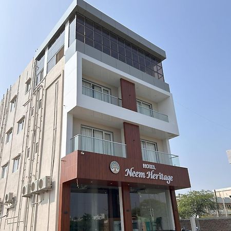 Hotel Neem Heritage Ширди Экстерьер фото